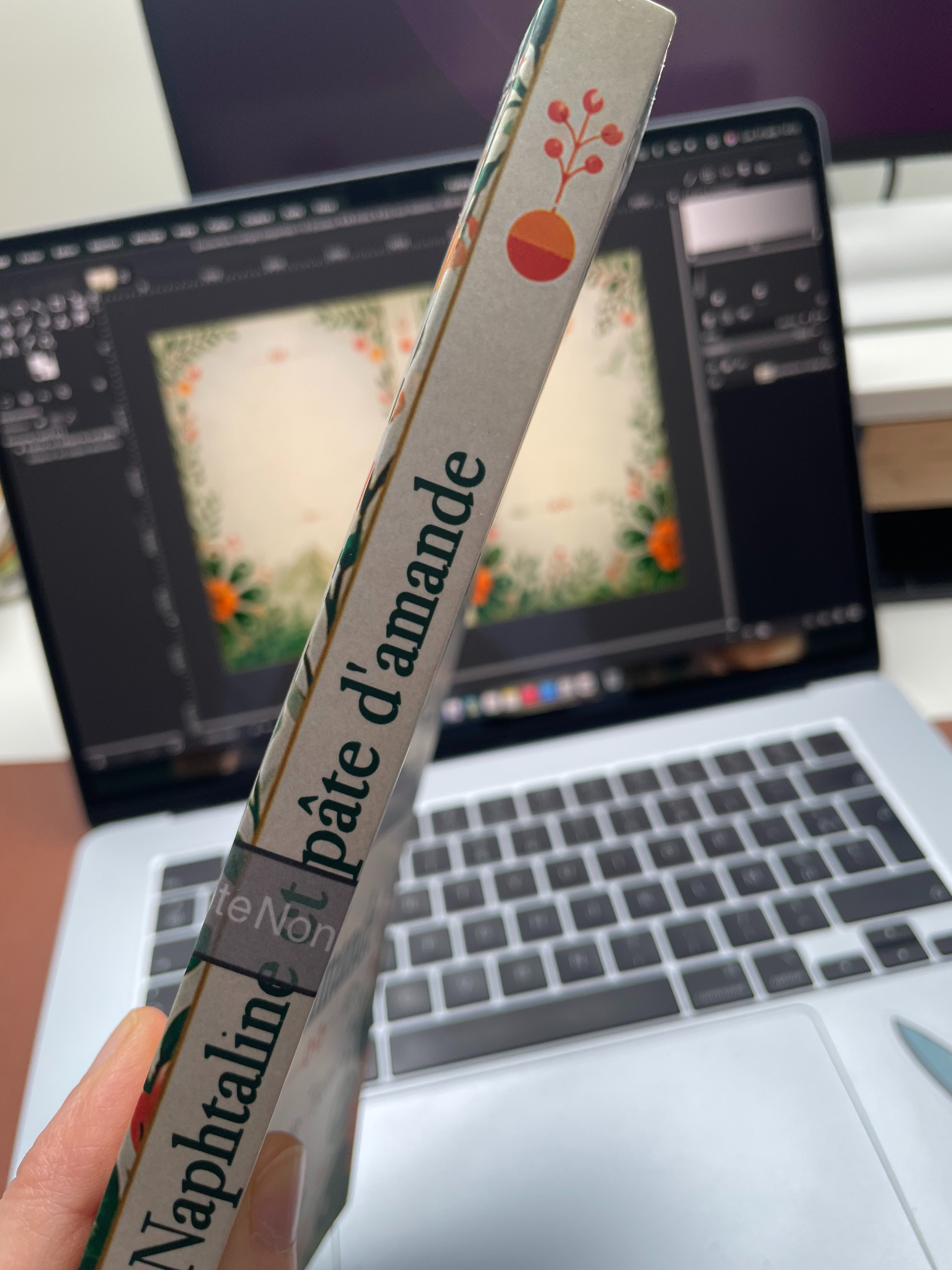 Tranche du livre avec un décalage de l'image à corriger.